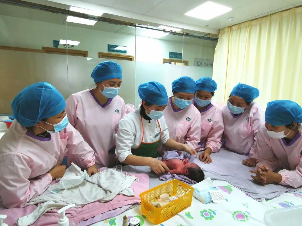 深州市妇婴监护型护送